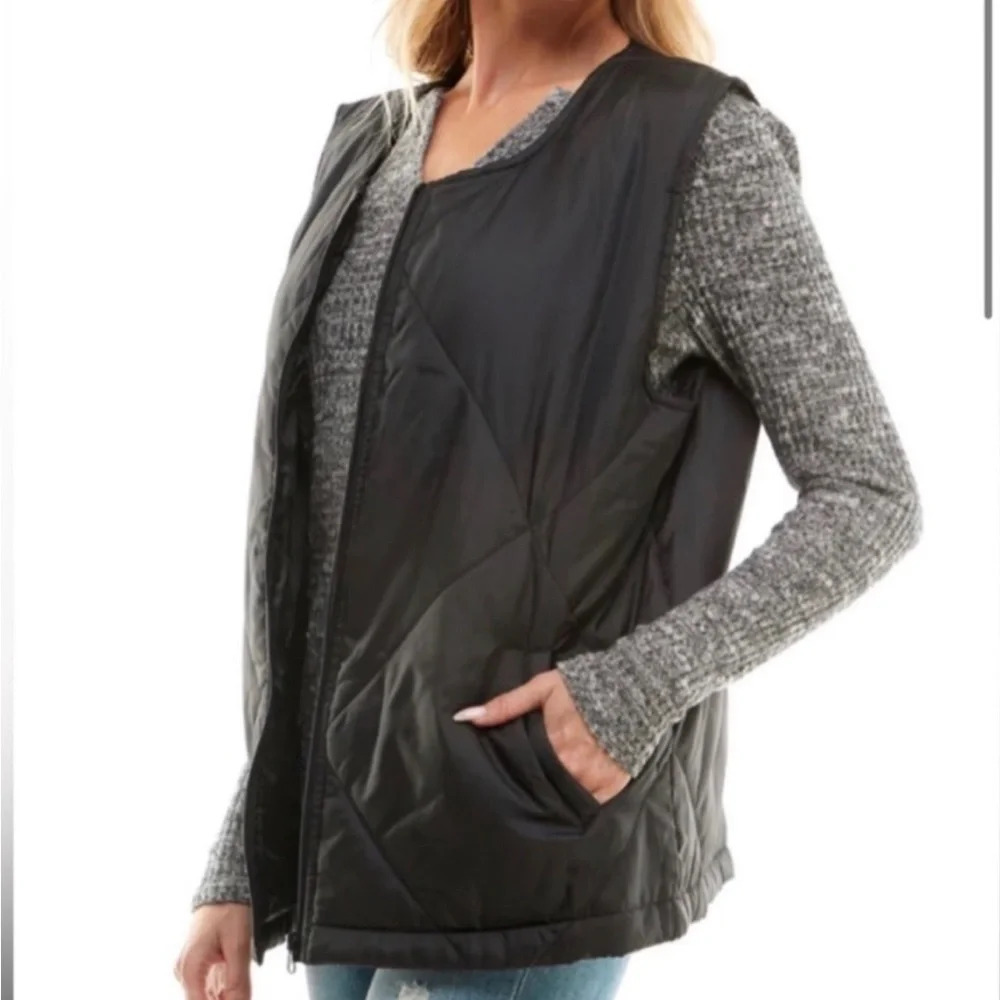 NWT Socialite Quilted Vest, Black, S/M - Picture 4 of 10